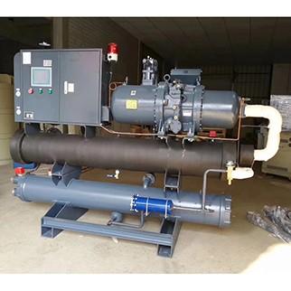 螺桿式冷水機，水冷式螺桿機